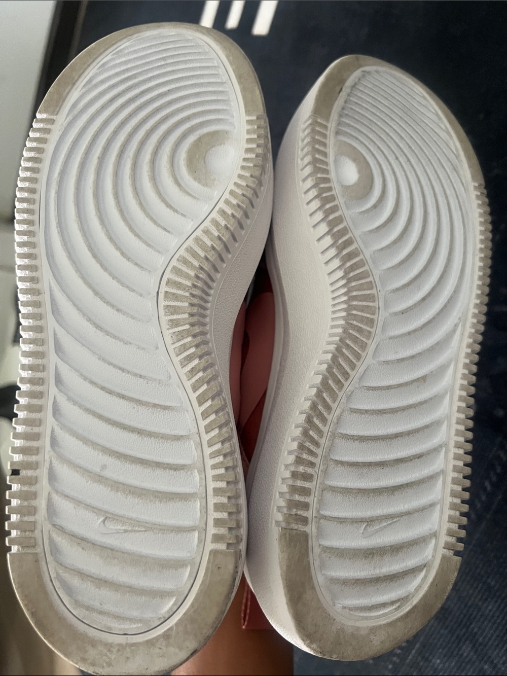 Nike Coral Pink Low-Top Sneakers - Picture 7 of 8